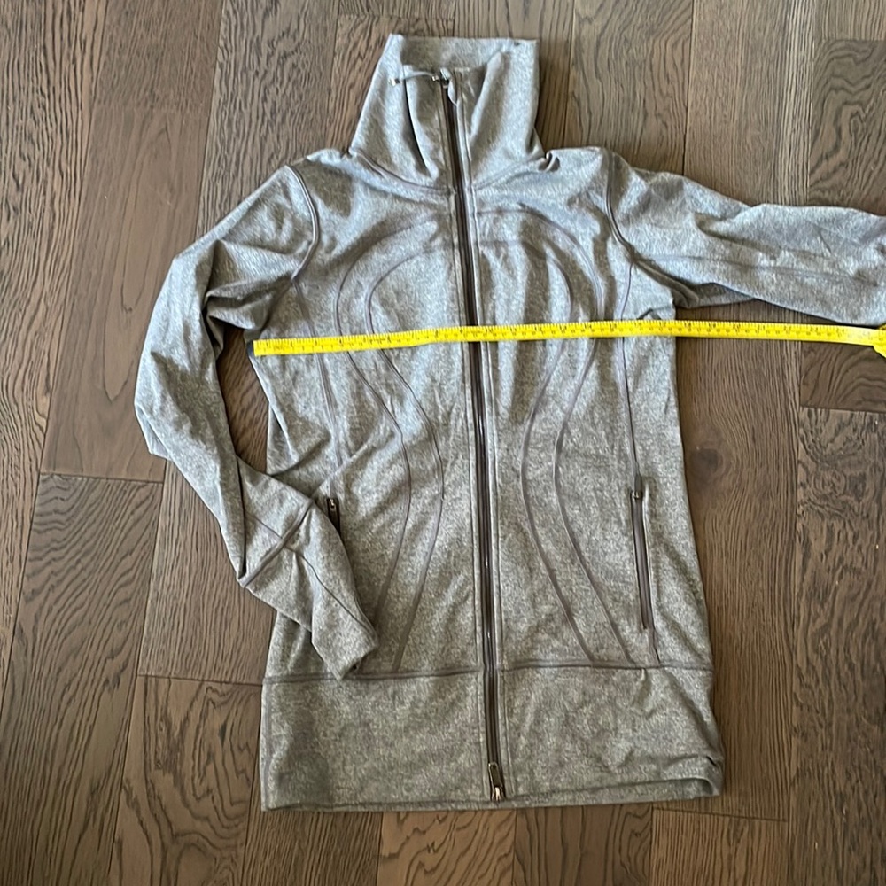 Lululemen grey very good used condition